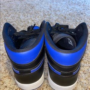 Tenis Nike Jordan 1 mid